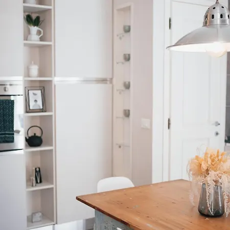 Rossanella's Apartment *